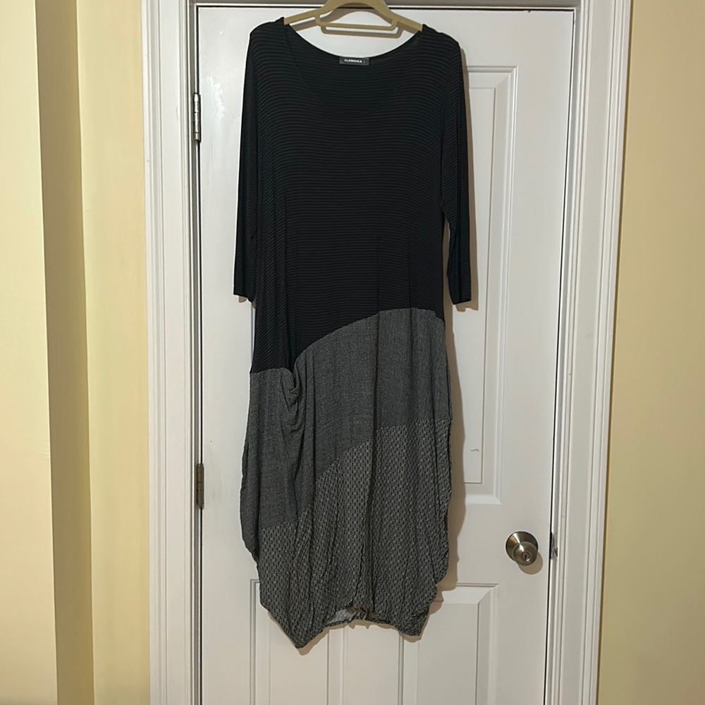 ALEMBIKA Mixed Media/Pattern dress, EUC